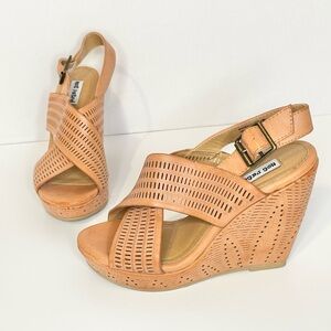 Not Rated Womens Leafy Slingback Sandals Brown Wedge Heels Buckle Laser Cut 6